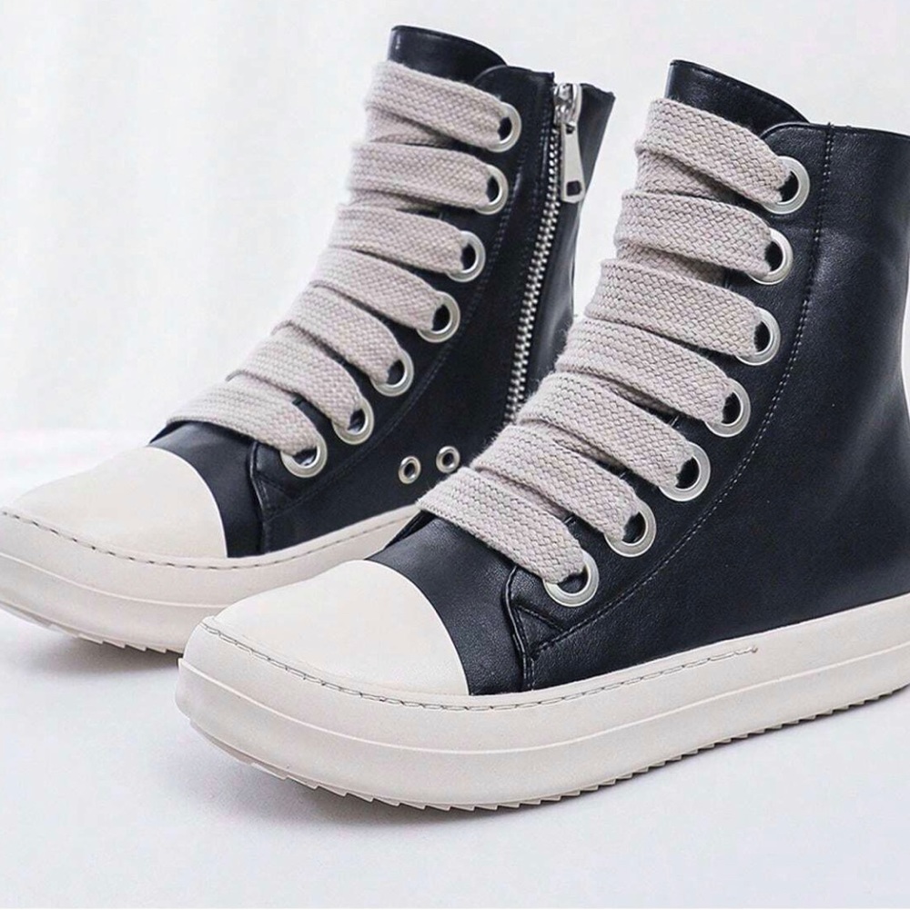 Hightop Sneaker